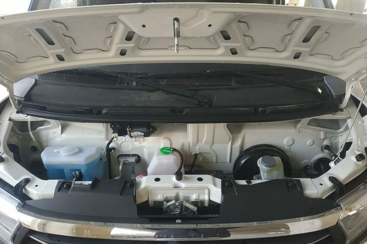 Used CHANGAN KUAYUE Xing V5 2021 1.5L Jinbao Edition Comfort Version JL473QH Engine Bay