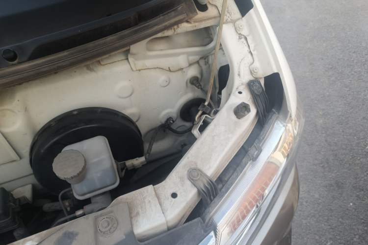 Used CHANGAN KUAYUE Xing V5 2021 1.5L Jinbao Edition Comfort Version JL473QH Engine Bay Left