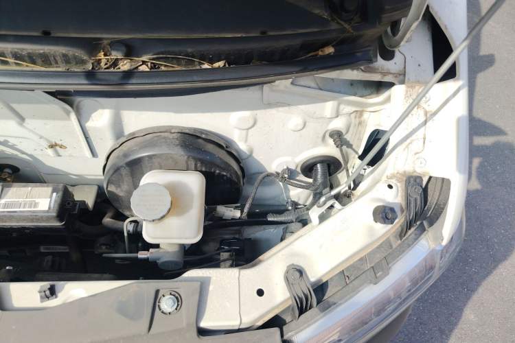 Used CHANGAN KUAYUE Xing V5 2021 1.5L Jinbao Edition Luxury Version JL473QH Engine Bay Left
