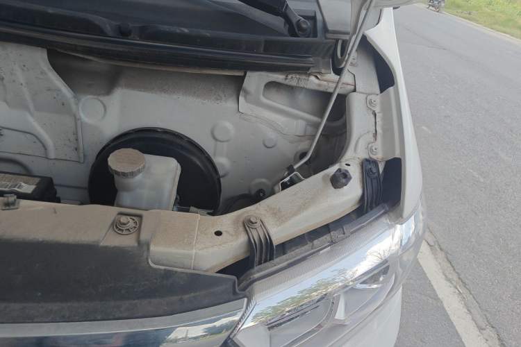 Used CHANGAN KUAYUE Xing V5 2021 1.6L Jinbao Edition Comfort Version DAM16KR Engine Bay Left