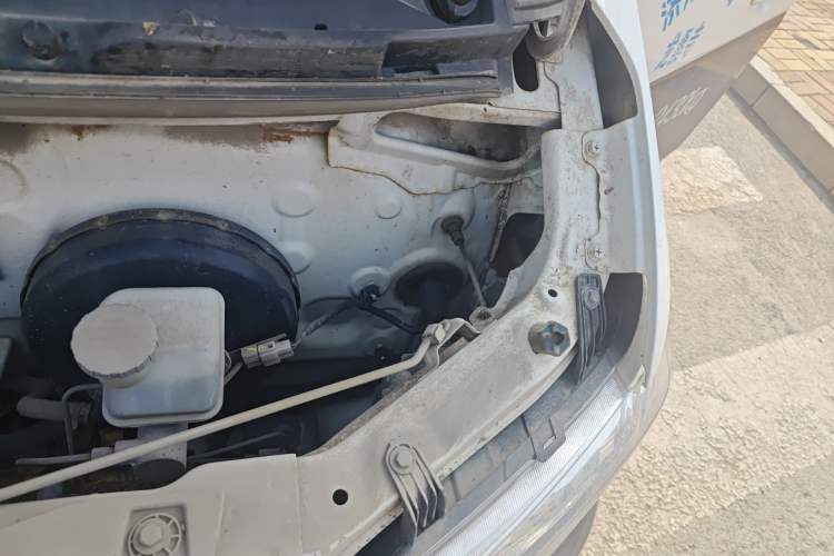 Used CHANGAN KUAYUE Xing V5 2021 1.5L Jinbao Edition Comfort Version JL473QH Engine Bay Left
