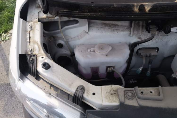 Used CHANGAN KUAYUE Xing V5 2021 1.6L Jinbao Edition Luxury Version DAM16KR Engine Bay Right