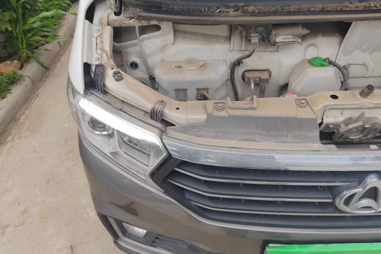 Used CHANGAN KUAYUE Xing V5 2021 1.6L Jinbao Edition Luxury Version DAM16KR Engine Bay Right