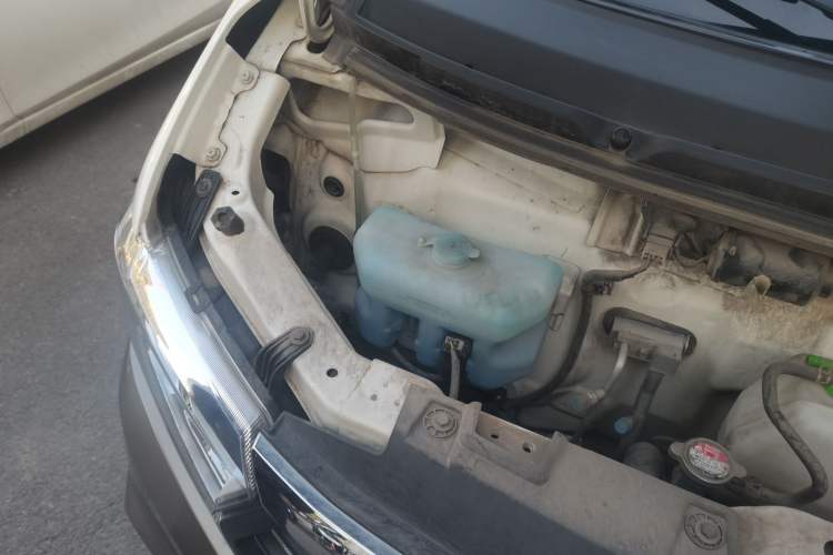Used CHANGAN KUAYUE Xing V5 2021 1.5L Jinbao Edition Comfort Version JL473QH Engine Bay Right