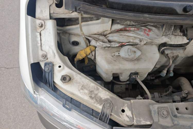 Used CHANGAN KUAYUE Xing V5 2021 1.5L Jinbao Edition Comfort Version JL473QH Engine Bay Right