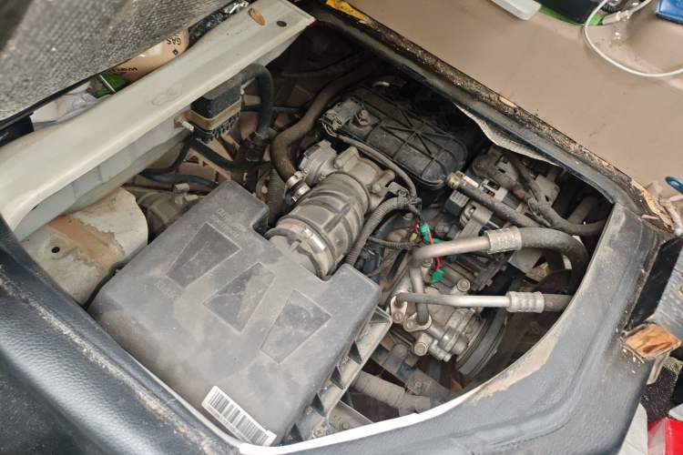 Used CHANGAN KUAYUE Xing V5 2021 1.5L Jinbao Edition Comfort Version JL473QH Engine Bay Right