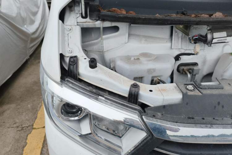 Used CHANGAN KUAYUE Xing V5 2021 1.5L Fortune-Attracting Edition Comfort Model JL473QH Engine Bay Right