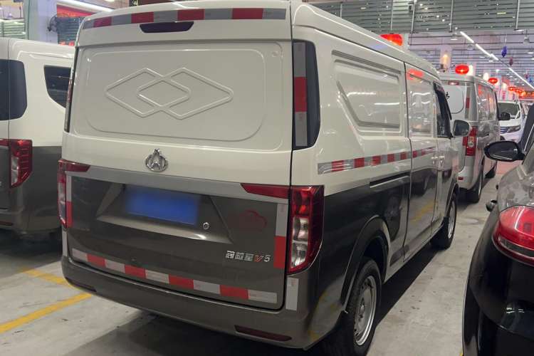 Used CHANGAN KUAYUE Xing V5 2021 1.5L Jinbao Edition Luxury Version JL473QH Exterior 3