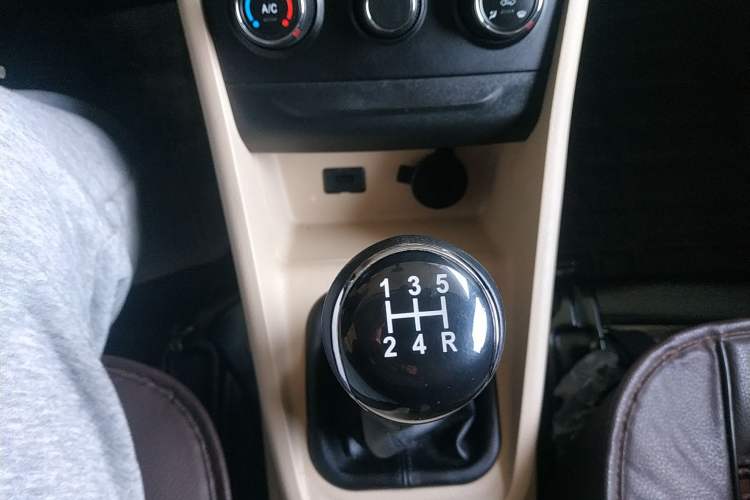 Used CHANGAN KUAYUE Xing V5 2021 1.5L Jinbao Edition Comfort Version JL473QH Gear Lever