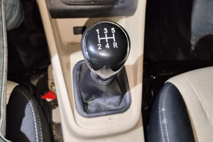 Used CHANGAN KUAYUE Xing V5 2021 1.5L Jinbao Edition Comfort Version JL473QH Gear Lever