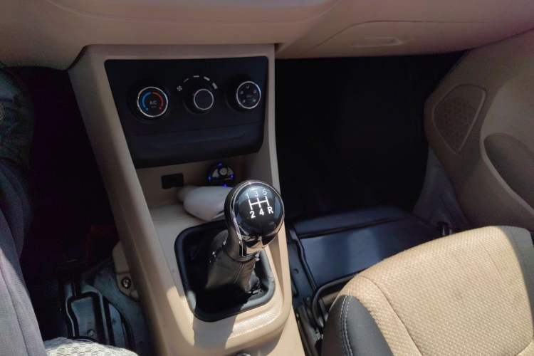 Used CHANGAN KUAYUE Xing V5 2021 1.5L Fortune-Attracting Edition Comfort Model JL473QH Gear Lever