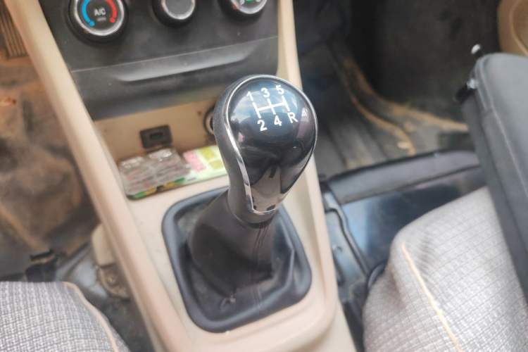 Used CHANGAN KUAYUE Xing V5 2021 1.6L Jinbao Edition Luxury Version DAM16KR Gear Lever