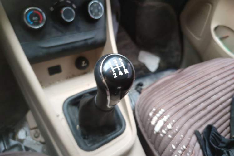 Used CHANGAN KUAYUE Xing V5 2021 1.5L Fortune-Attracting Deluxe Model JL473QH Gear Lever