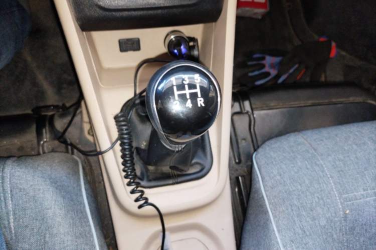 Used CHANGAN KUAYUE Xing V5 2021 1.5L Jinbao Edition Comfort Version JL473QH Gear Lever