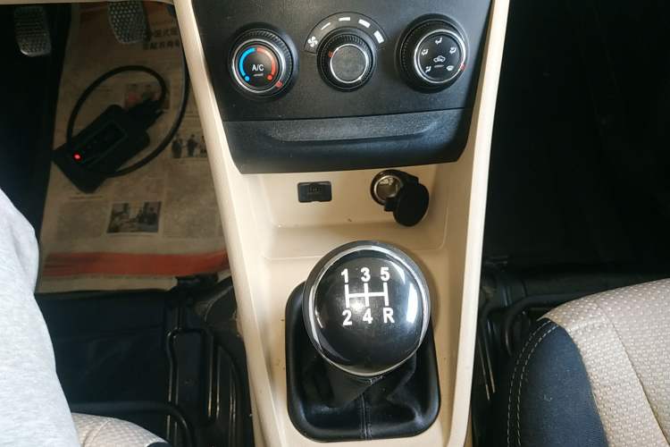 Used CHANGAN KUAYUE Xing V5 2021 1.5L Jinbao Edition Comfort Version JL473QH Gear Lever