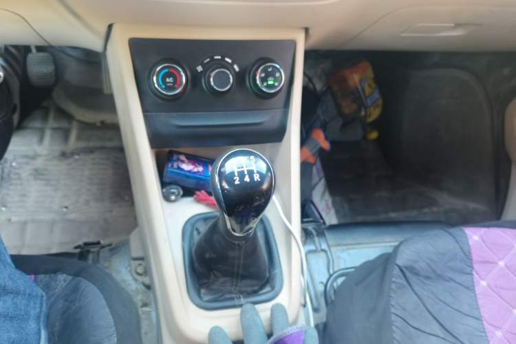 Used CHANGAN KUAYUE Xing V5 2021 1.5L Jinbao Edition Comfort Version JL473QH Gear Lever