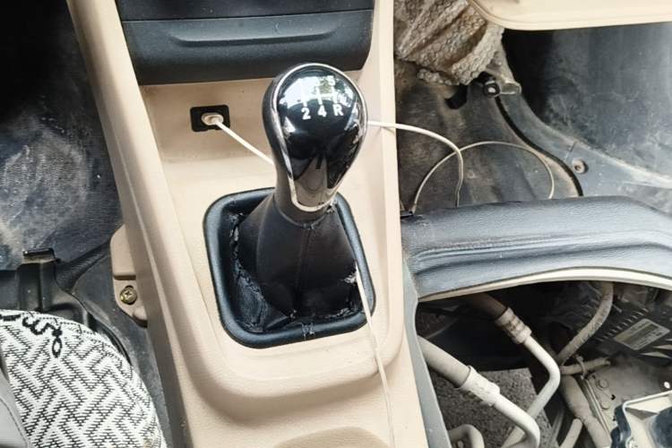 Used CHANGAN KUAYUE Xing V5 2021 1.5L Jinbao Edition Comfort Version JL473QH Gear Lever