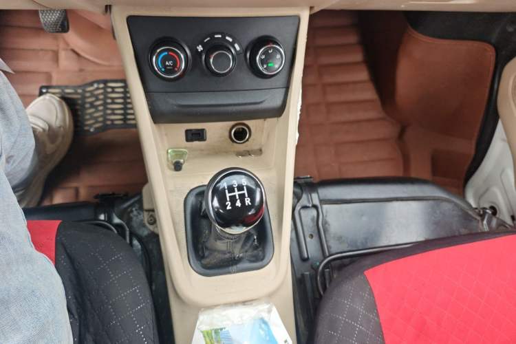 Used CHANGAN KUAYUE Xing V5 2021 1.5L Jinbao Edition Comfort Version JL473QH Gear Lever