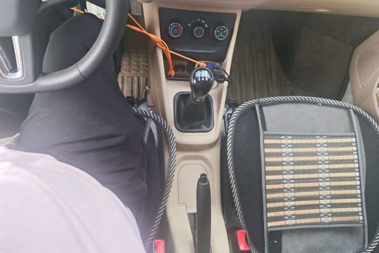 Used CHANGAN KUAYUE Xing V5 2021 1.6L Jinbao Edition Luxury Version DAM16KR Gear Lever