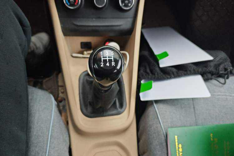 Used CHANGAN KUAYUE Xing V5 2021 1.6L Fortune-Attracting Edition Comfort Model DAM16KR Gear Lever