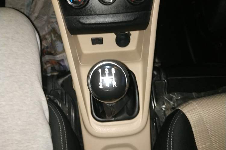 Used CHANGAN KUAYUE Xing V5 2021 1.5L Jinbao Edition Comfort Version JL473QH Gear Lever