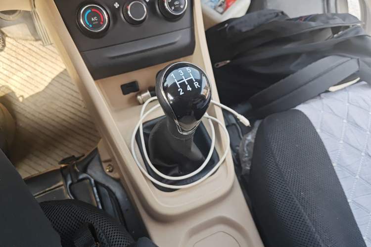 Used CHANGAN KUAYUE Xing V5 2021 1.5L Jinbao Edition Comfort Version JL473QH Gear Lever