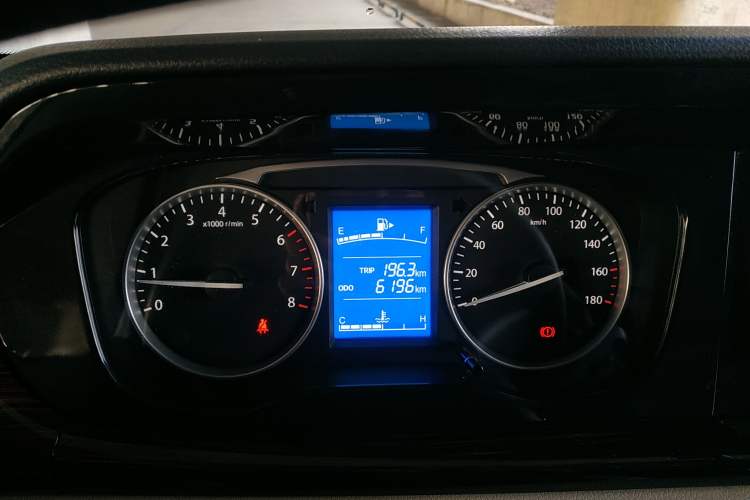Used CHANGAN KUAYUE Xing V5 2021 1.5L Jinbao Edition Comfort Version JL473QH Instrument Cluster