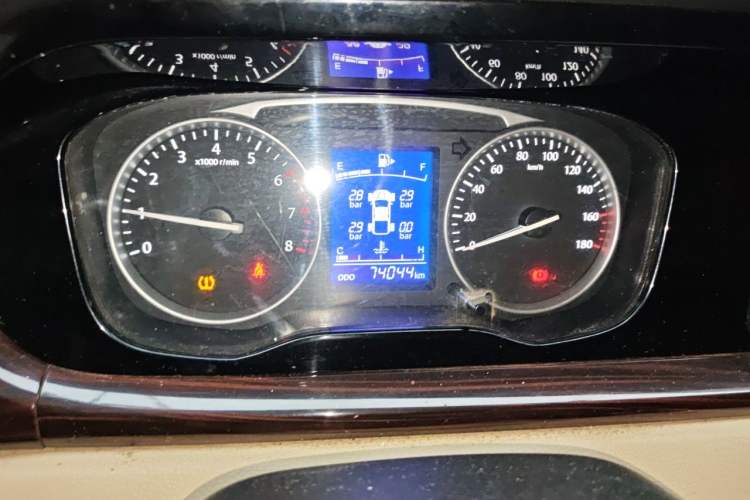 Used CHANGAN KUAYUE Xing V5 2021 1.6L Jinbao Edition Comfort Version DAM16KR Instrument Cluster
