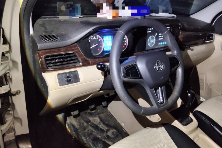 Used CHANGAN KUAYUE Xing V5 2021 1.5L Jinbao Edition Comfort Version JL473QH Interior 2