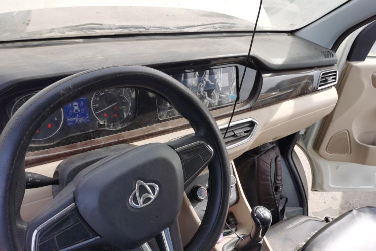 Used CHANGAN KUAYUE Xing V5 2021 1.6L Fortune-Attracting Edition Comfort Model DAM16KR Interior 2
