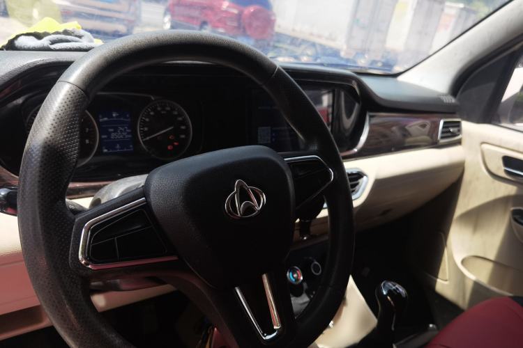 Used CHANGAN KUAYUE Xing V5 2021 1.5L Jinbao Edition Comfort Version JL473QH Interior 3