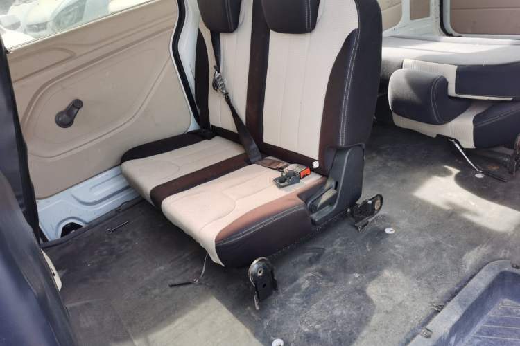 Used CHANGAN KUAYUE Xing V5 2021 1.6L Fortune-Attracting Edition Comfort Model DAM16KR Interior 4