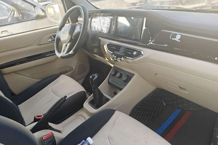 Used CHANGAN KUAYUE Xing V5 2021 1.5L Fortune-Attracting Edition Comfort Model JL473QH Interior 6