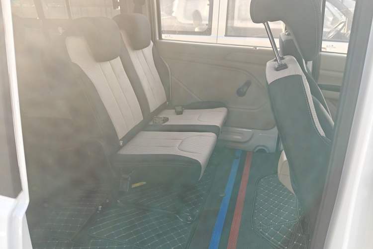 Used CHANGAN KUAYUE Xing V5 2021 1.5L Fortune-Attracting Edition Comfort Model JL473QH Interior 9