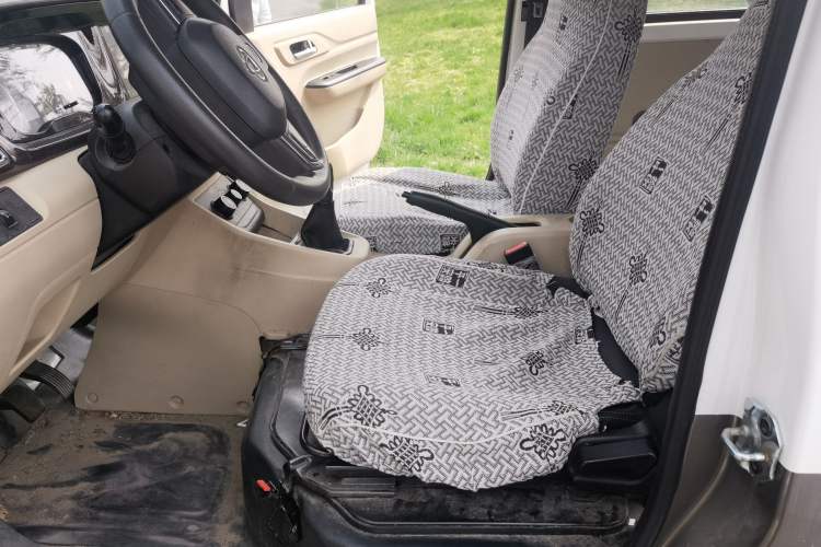 Used CHANGAN KUAYUE Xing V5 2021 1.6L Jinbao Edition Luxury Version DAM16KR Left Front Seat