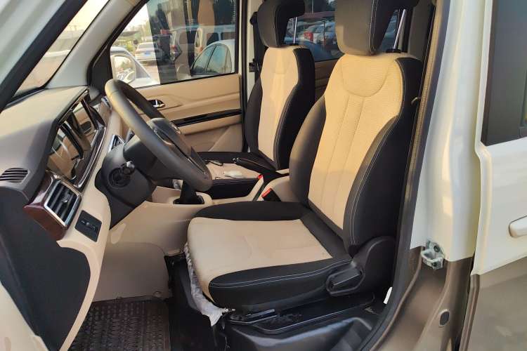 Used CHANGAN KUAYUE Xing V5 2021 1.6L Fortune-Attracting Edition Comfort Model DAM16KR Left Front Seat