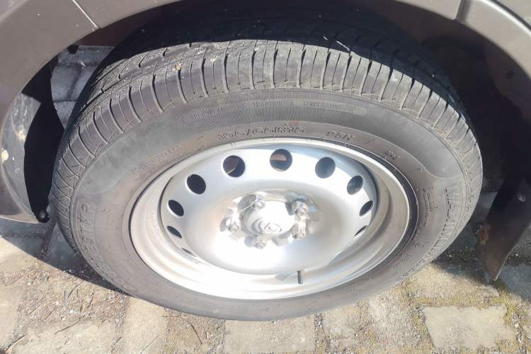 Used CHANGAN KUAYUE Xing V5 2021 1.5L Fortune-Attracting Edition Comfort Model JL473QH Left Front Wheel Hub