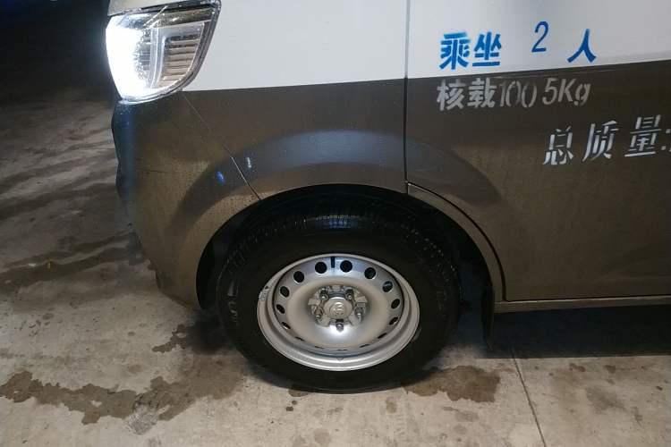 Used CHANGAN KUAYUE Xing V5 2021 1.5L Jinbao Edition Comfort Version JL473QH Left Front Wheel Hub