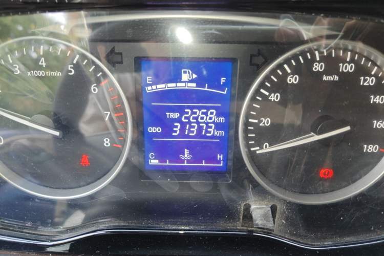 Used CHANGAN KUAYUE Xing V5 2021 1.6L Jinbao Edition Comfort Version DAM16KR Odometer Close Up