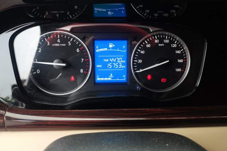 Used CHANGAN KUAYUE Xing V5 2021 1.6L Jinbao Edition Comfort Version DAM16KR Odometer Close Up