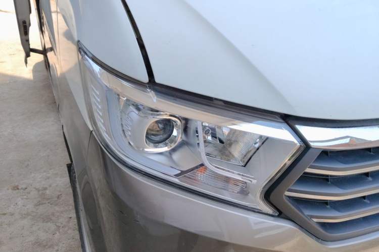 Used CHANGAN KUAYUE Xing V5 2021 1.6L Fortune-Attracting Edition Comfort Model DAM16KR Right Front Headlight