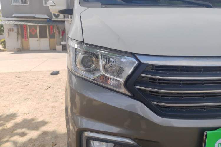 Used CHANGAN KUAYUE Xing V5 2021 1.6L Jinbao Edition Luxury Version DAM16KR Right Front Headlight