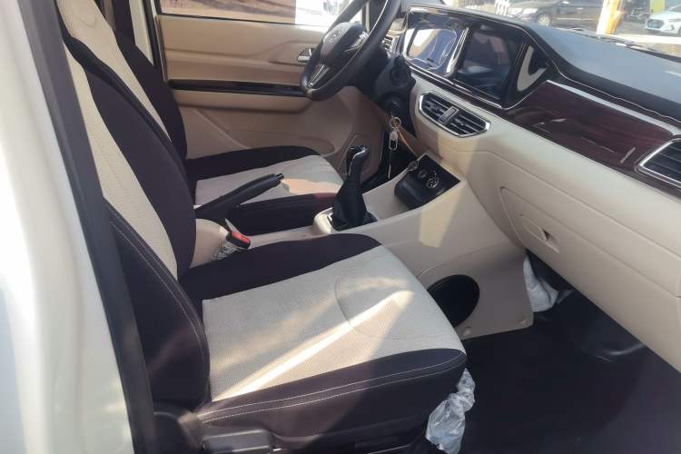 Used CHANGAN KUAYUE Xing V5 2021 1.5L Fortune-Attracting Edition Comfort Model JL473QH Right Front Seat