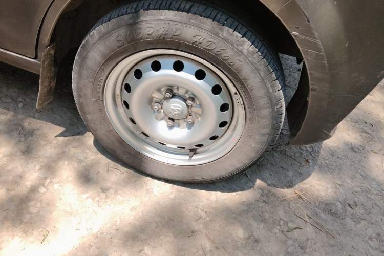 Used CHANGAN KUAYUE Xing V5 2021 1.6L Fortune-Attracting Edition Comfort Model DAM16KR Right Front Wheel Hub