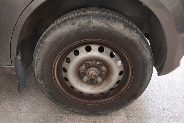 Used CHANGAN KUAYUE Xing V5 2021 1.5L Jinbao Edition Comfort Version JL473QH Right Front Wheel Hub