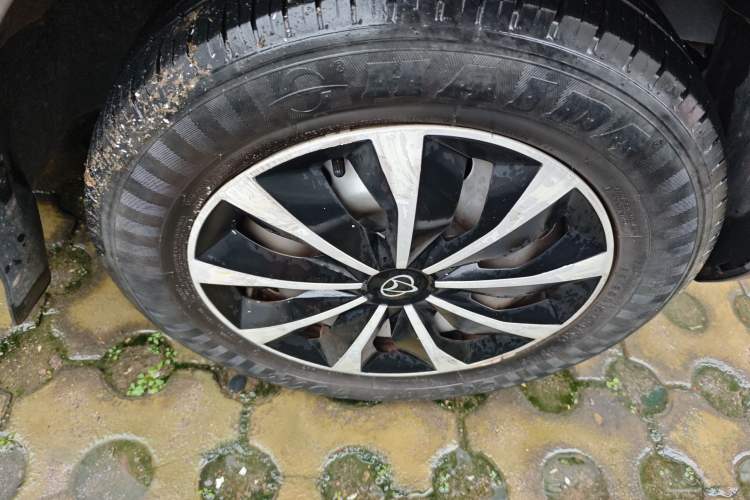 Used CHANGAN KUAYUE Xing V5 2021 1.6L Fortune-Attracting Edition Comfort Model DAM16KR Right Front Wheel Hub