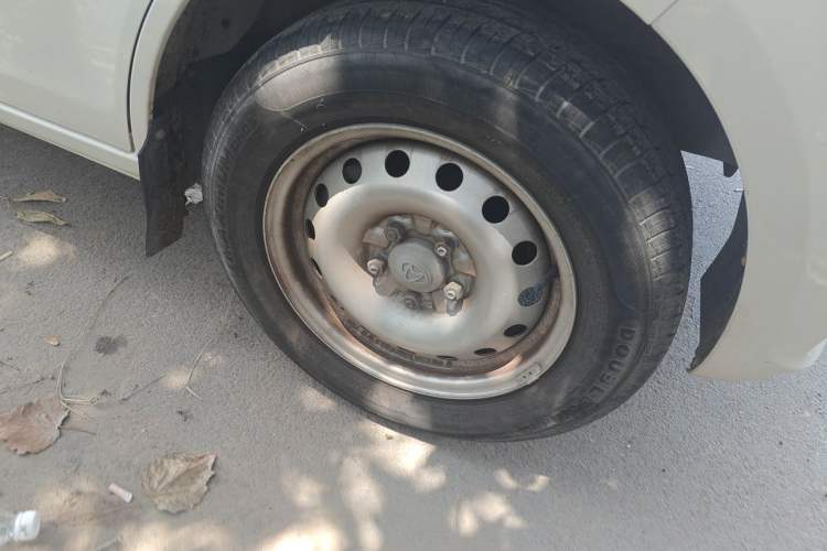 Used CHANGAN KUAYUE Xing V5 2021 1.6L Jinbao Edition Comfort Version DAM16KR Right Front Wheel Hub