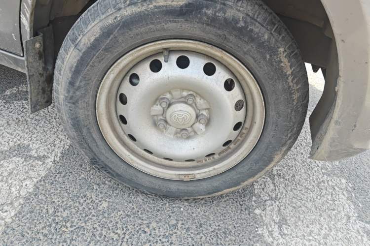 Used CHANGAN KUAYUE Xing V5 2021 1.5L Jinbao Edition Comfort Version JL473QH Right Front Wheel Hub