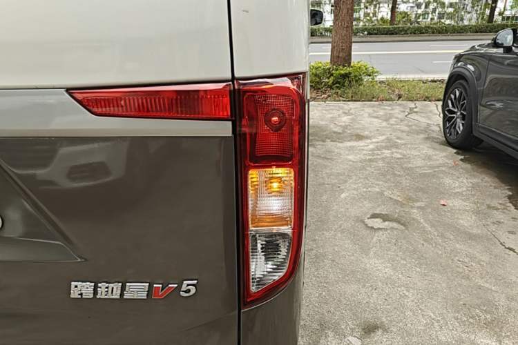 Used CHANGAN KUAYUE Xing V5 2021 1.5L Fortune-Attracting Edition Comfort Model JL473QH Right Rear Taillight