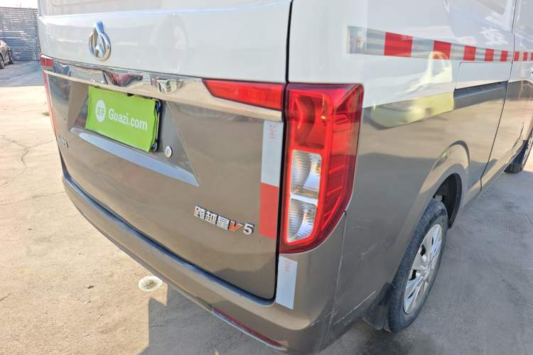 Used CHANGAN KUAYUE Xing V5 2021 1.6L Jinbao Edition Luxury Version DAM16KR Right Rear Taillight